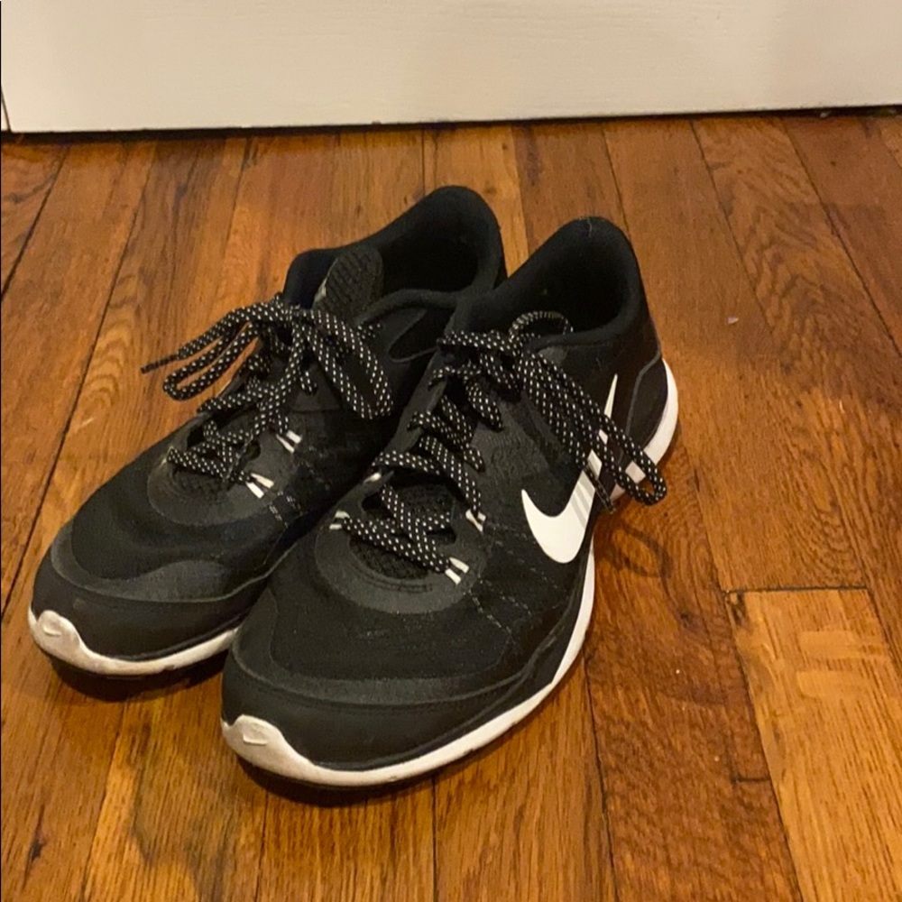 Nike Flex Trainers